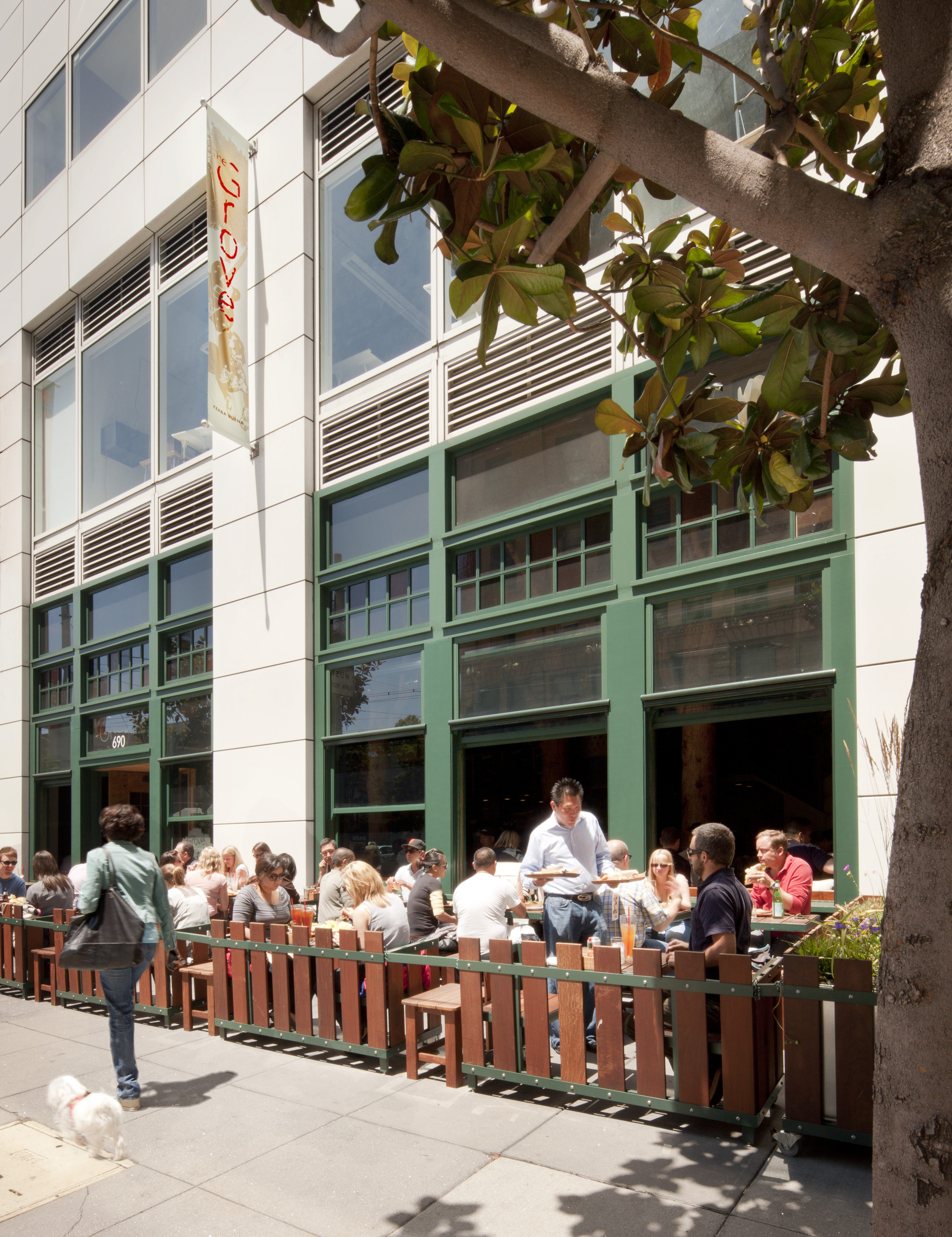 Restaurants & Cafes