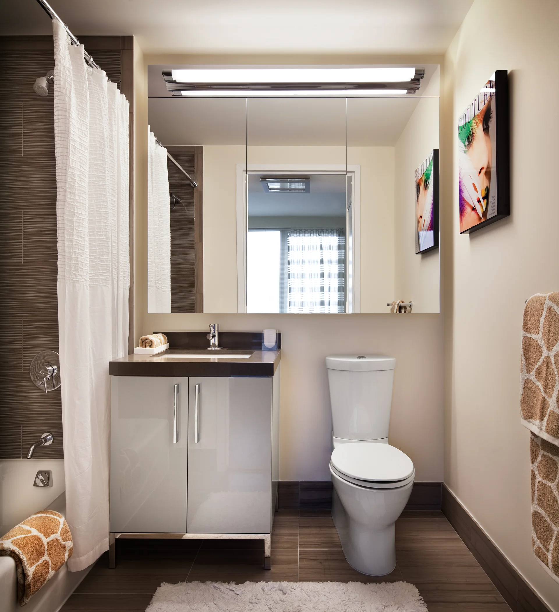 Mimaページ 2 Bedroom, 2 Bath Apartment #09B at MiMA