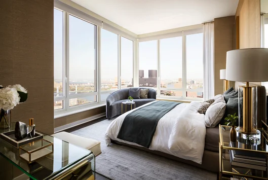 Expansive double-paned windows for maximum light, views, sound attenuation and energy efficiency.