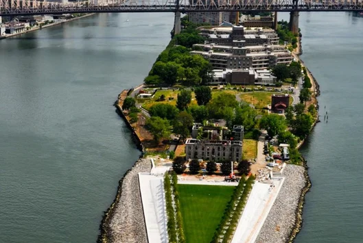 roosevelt island scenery