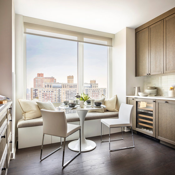 https://www.relatedrentals.com/sites/default/files/styles/image_gallery_medium/public/2019-01/KITCHEN1-The_Easton_NYC.jpg?h=8aa5fa2d&itok=GRd5K5LC