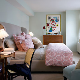 Warm interiors in Tribeca Green's bedroom layouts.