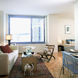 Ample windows offer plenty of light and Chelsea views.