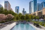 400 Lake Shore Drive Amenities