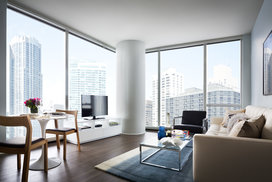 Floor-to-ceiling windows with breathtaking panoramas of the skyline, Lake Michigan, Chicago landmarks, and more