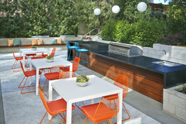 Take advantage of barbeque grills poolside or on the penthouse terrace.