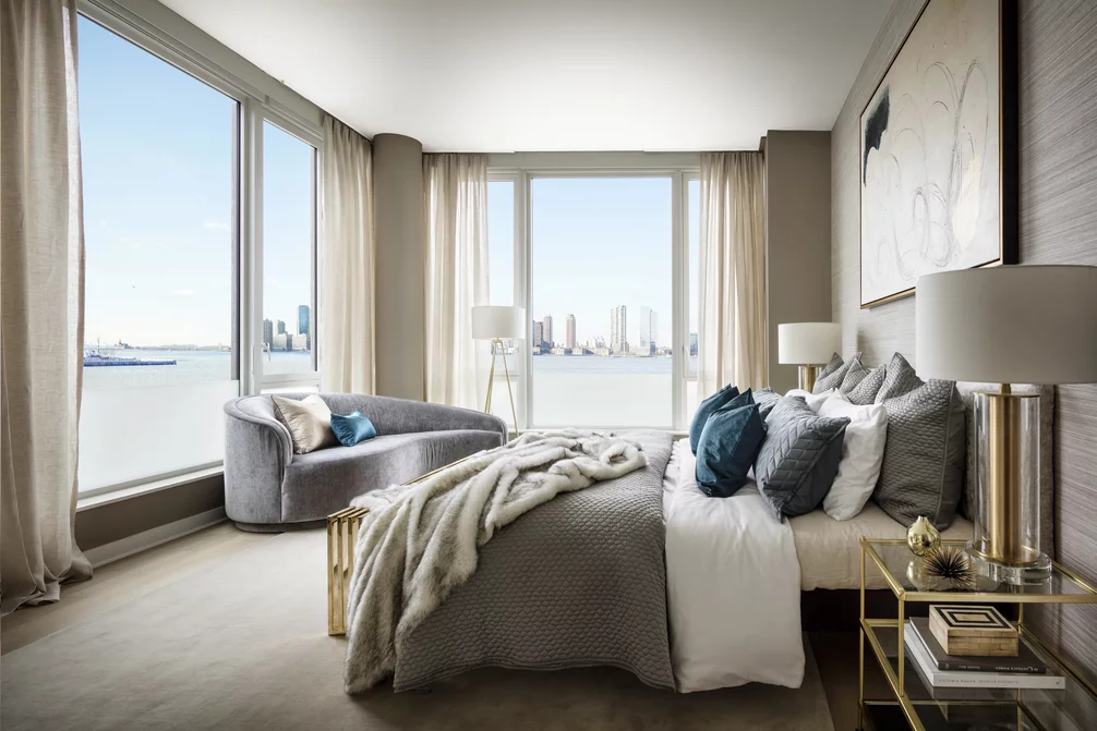 456 Washington Apartment