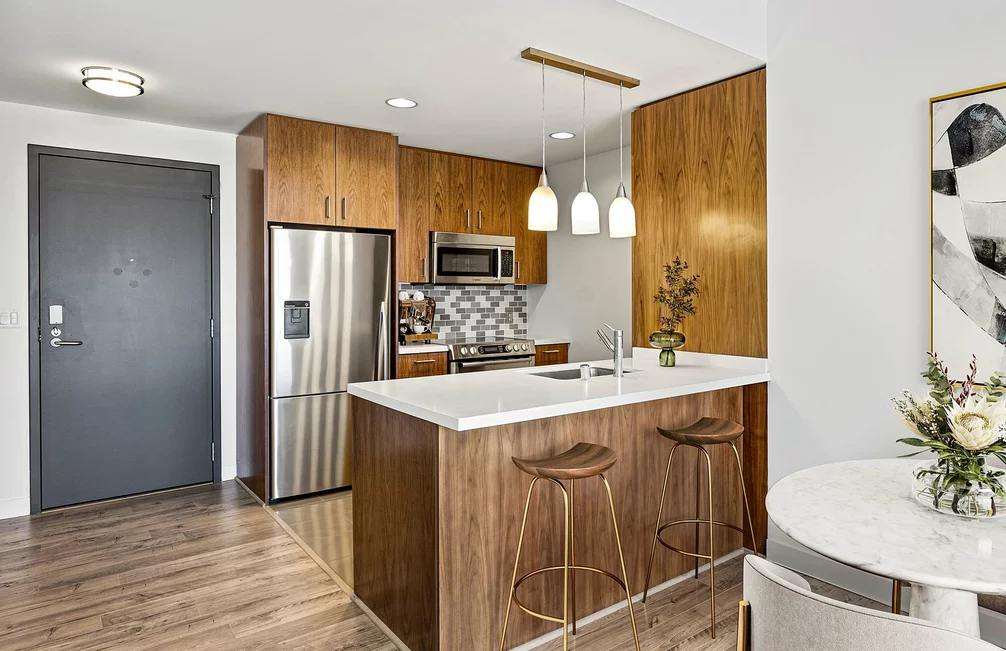 The Emerson Los Angeles Apartments