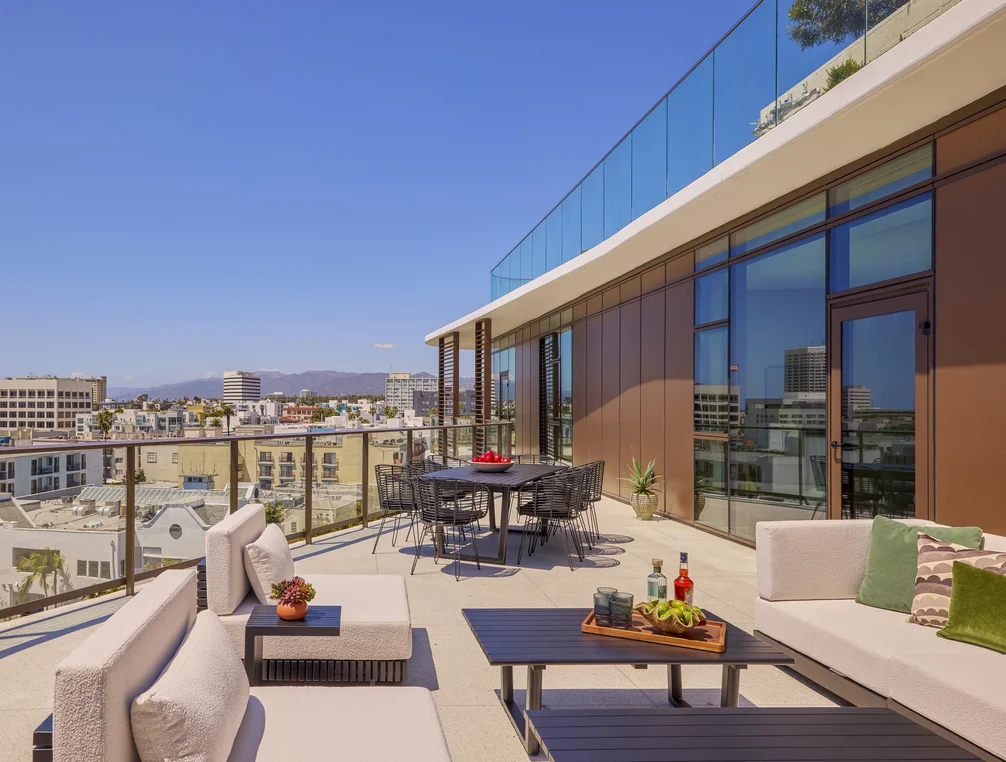 700 Broadway Residences