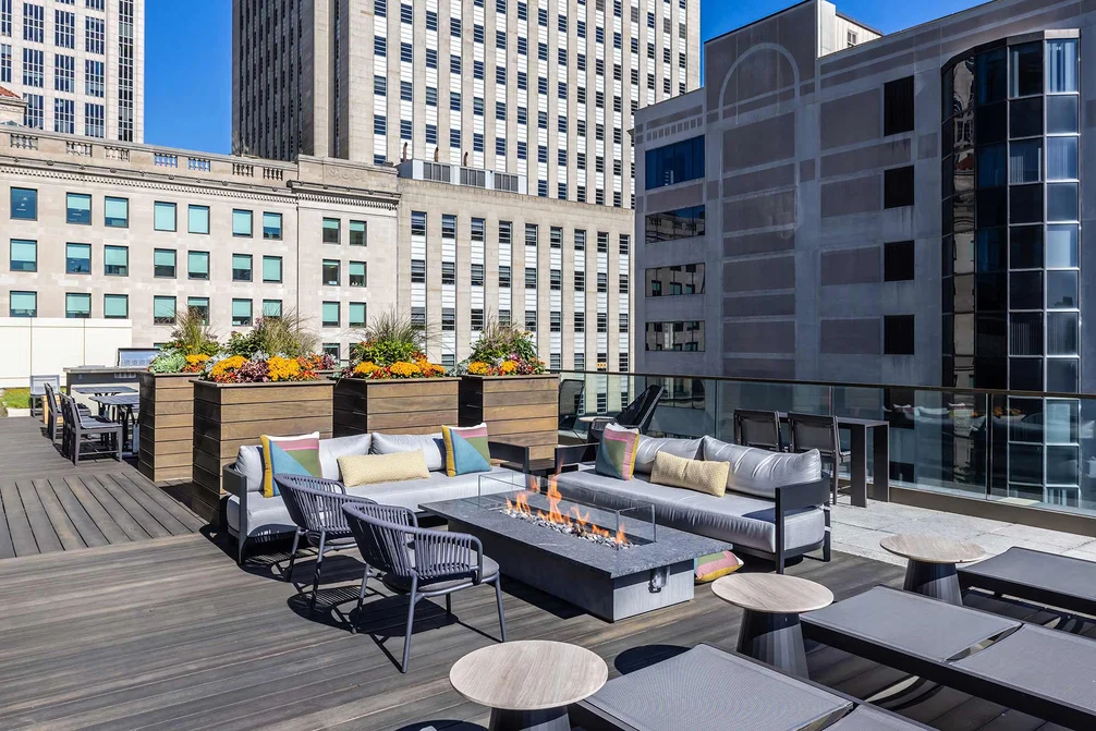 One Back Bay Amenities