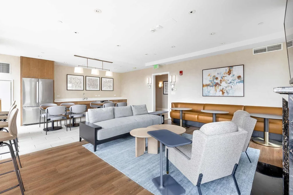 One Back Bay Amenities