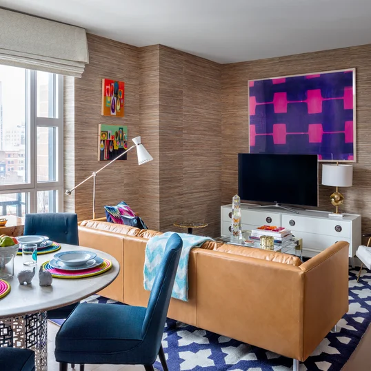 Enjoy sweeping views of the High Line, the Empire State Building, Tribeca, and the Hudson River through floor-to-ceiling windows.