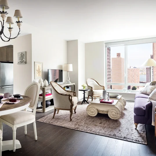 Expansive double-paned windows for maximum light, views, sound attenuation and energy efficiency.