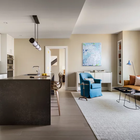 With custom interiors by Robert A.M. Stern Architects, each residence is tailored to 21st century ways of living and entertaining and features expansive and unique views across the city and Lake Michigan.