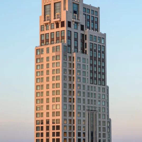 Enjoy soaring views over Chicago's lakefront and renowned skyline.