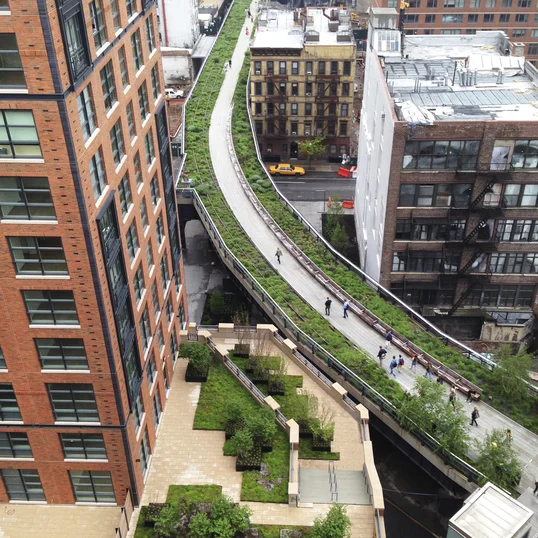 Live in the heart of Hudson Yards and the West Chelsea Gallery District.