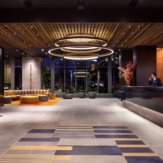 24/7 attended lobby