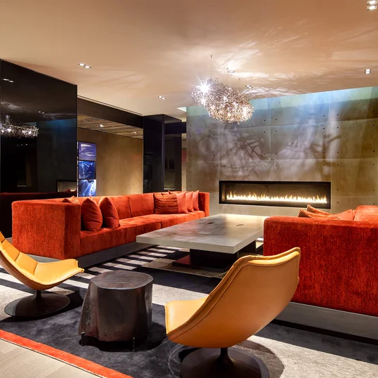 Private entertainment lounge