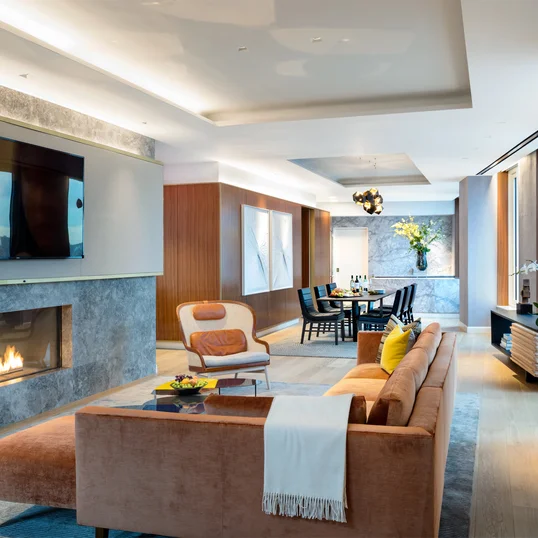 Library and lounge for quiet relaxation