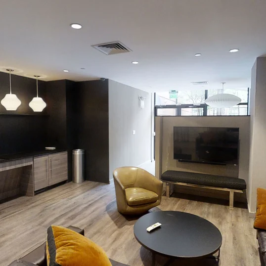 Entertainment Lounge