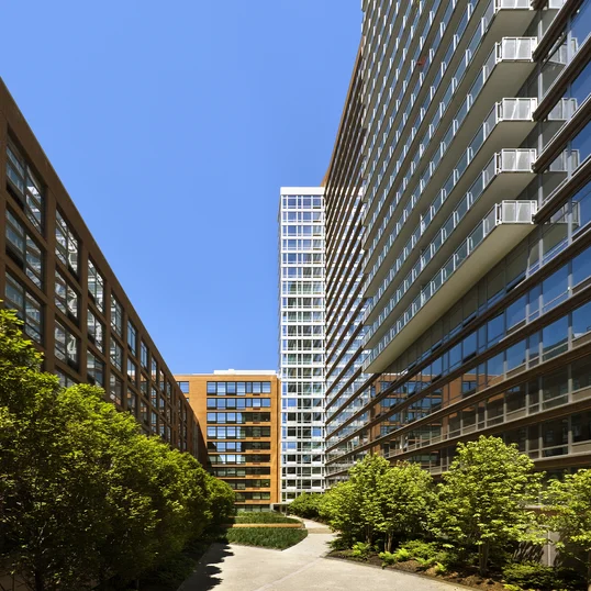 The Caledonia is situated right on the High Line, an innovative raised park in Chelsea.