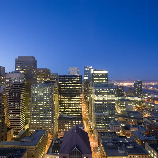 The unprecedented combination of location and elevation gives residents of The Paramount panoramic views of the city.