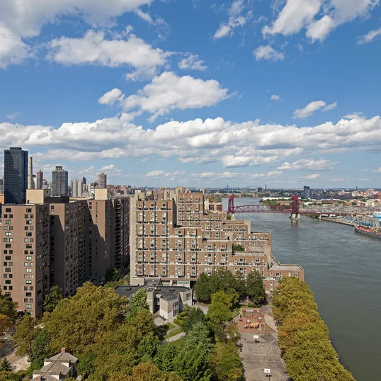 Riverwalk Point View