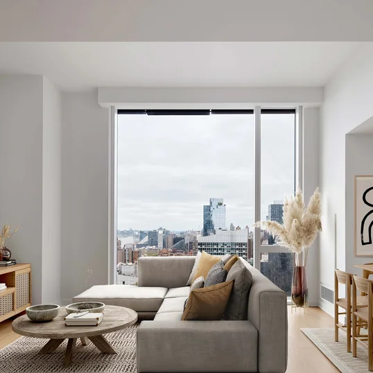 Apartments at the Set NYC