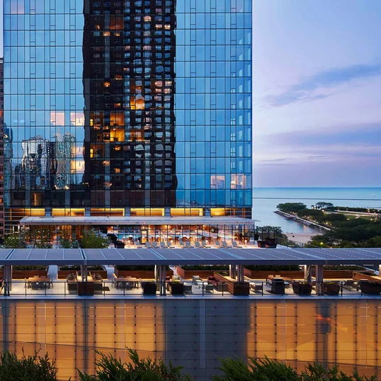 500 Lake Shore Drive Amenities