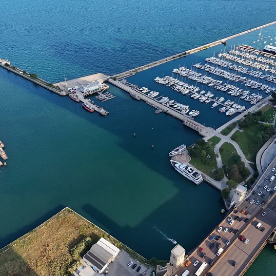 400 Lake Shore Drive Views